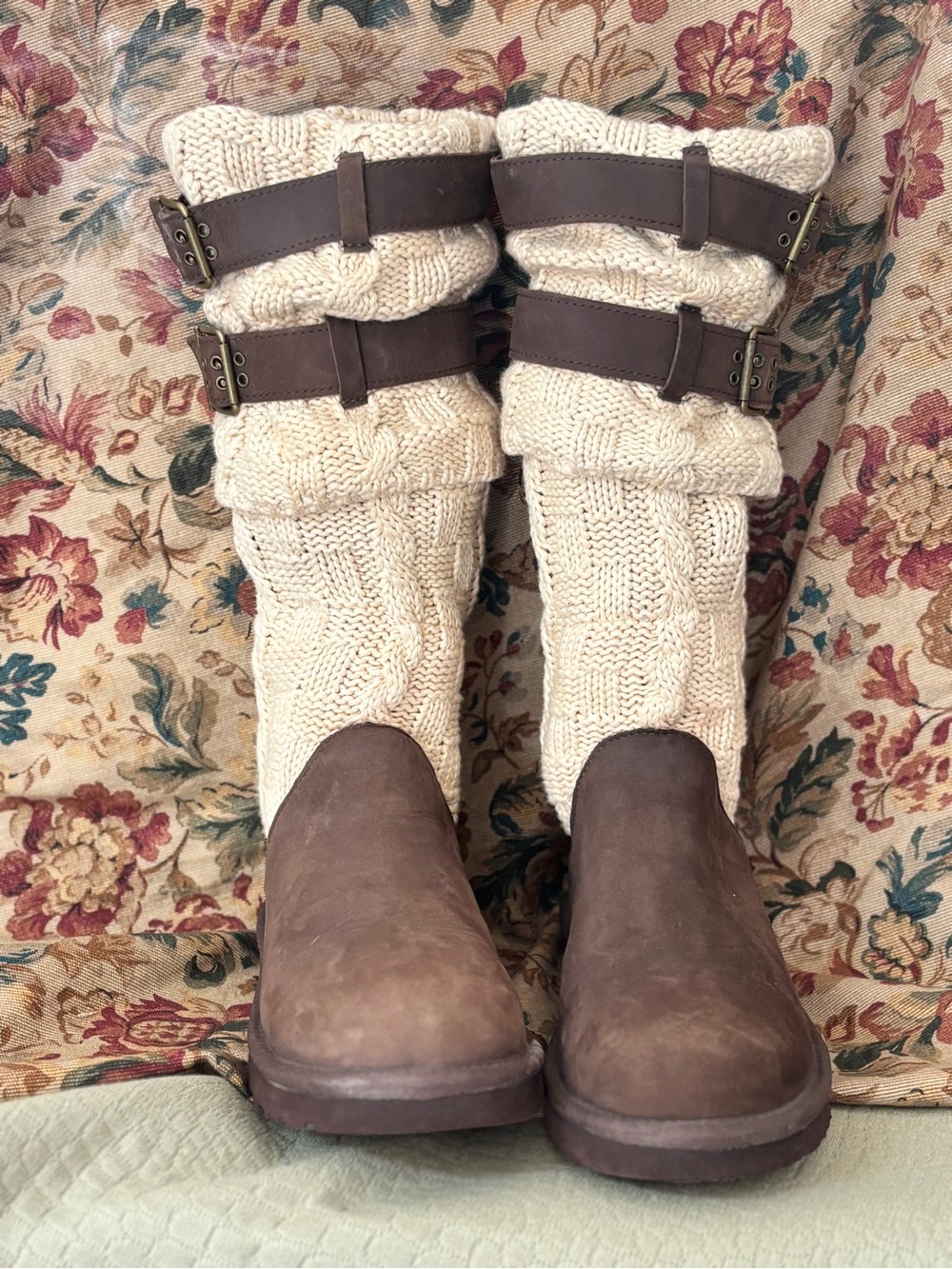 UGG Australia Cassidee Brown Knit Buckle Boots size 7